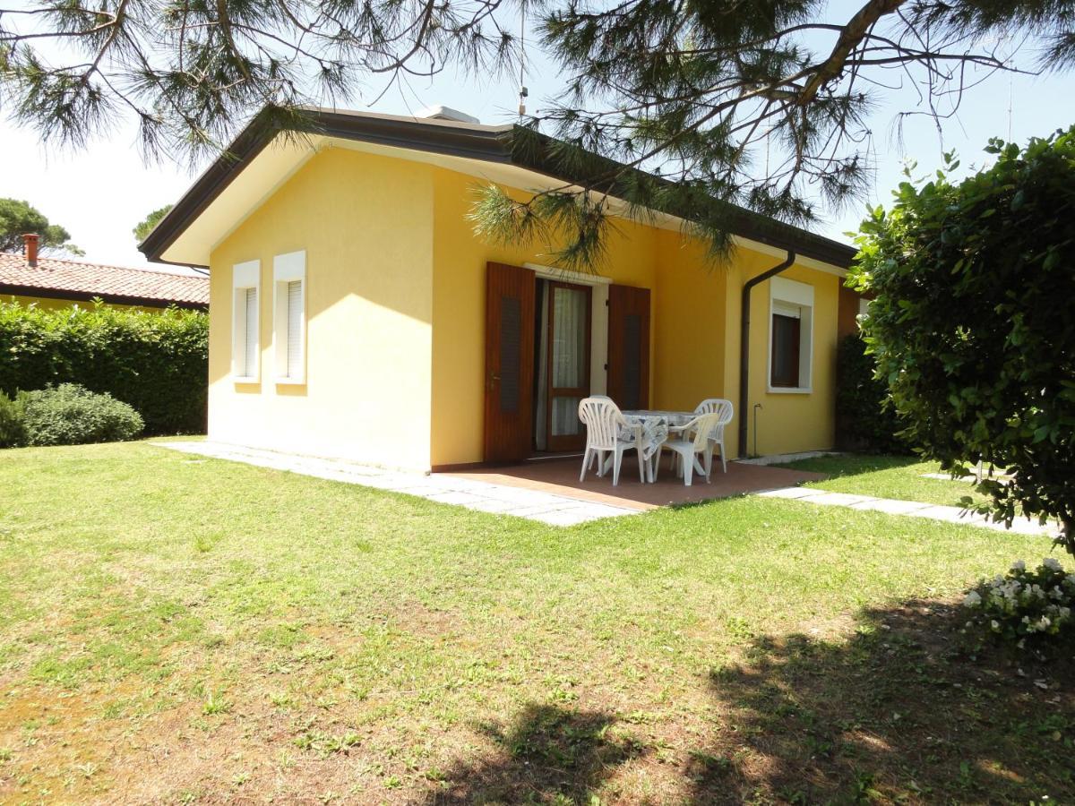 Villa Mughetto Bibione Exterior photo