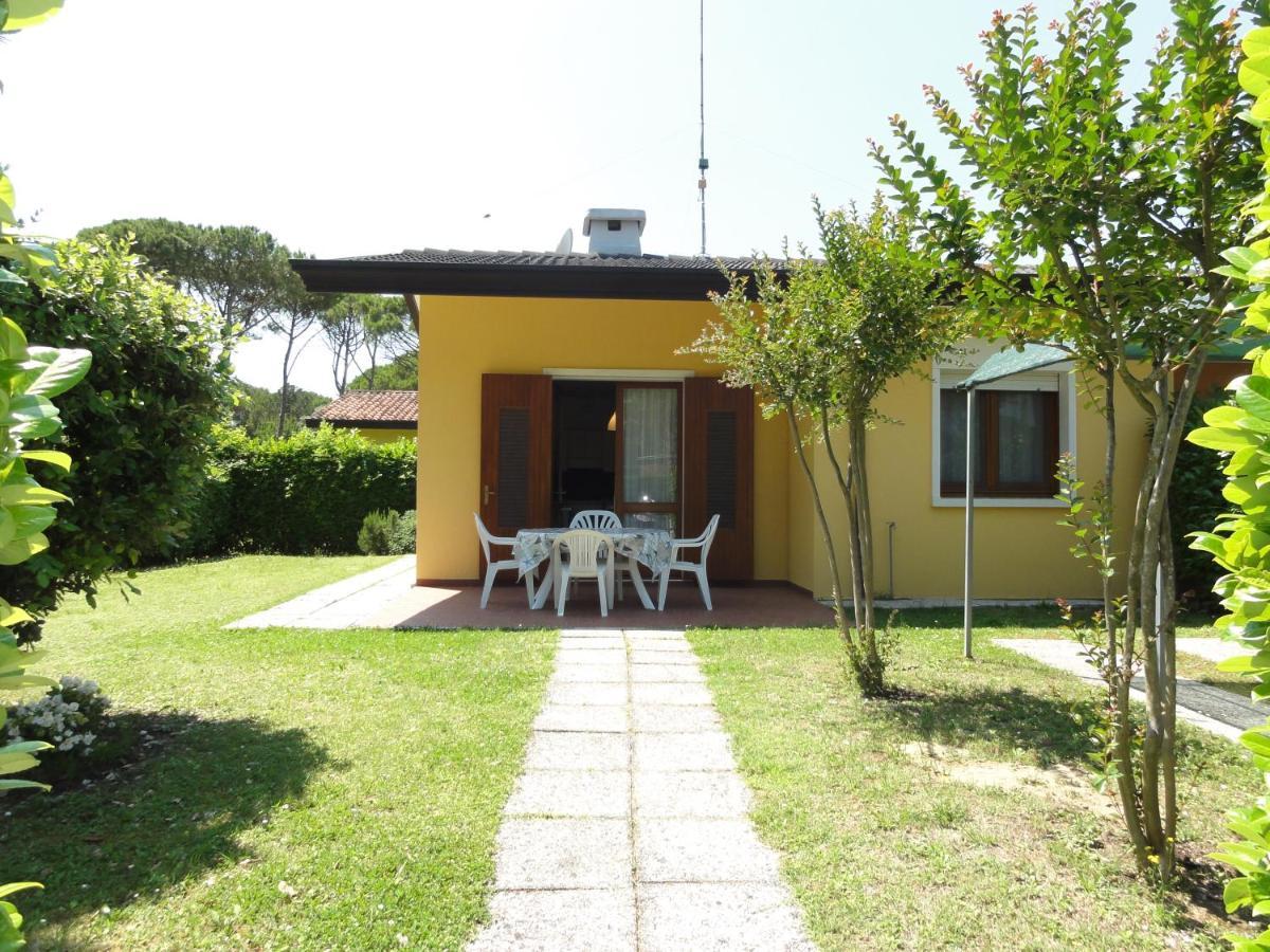 Villa Mughetto Bibione Exterior photo